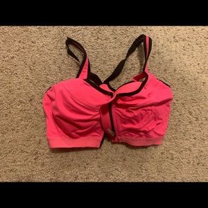 Victoria’s Secret sports bra with underwire 34D